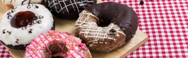 Čokoladne krofne koje se pripremaju bez kapi ulja - najjednostavniji način da uživate u ovom slatkišu