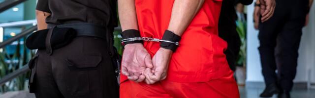 Albanac opljačkao poštu, pa bežeći krao šta je stigao: Pronašli ga na nesvakidašnjem mestu, SNIMAK JE HIT!