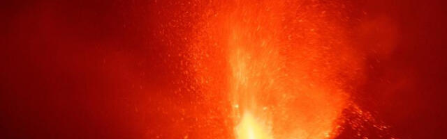 Четири нове ерупције забележене су на вулкану Семеру у Индонезији