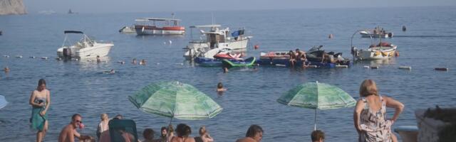 Neobičan ulov na Slovenskoј plaži u Budvi: Rus će dugo ovo pamtiti