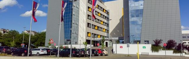 Pao plafon u tek renoviranoj koronarnoj jedinici u UKC Niš (FOTO)