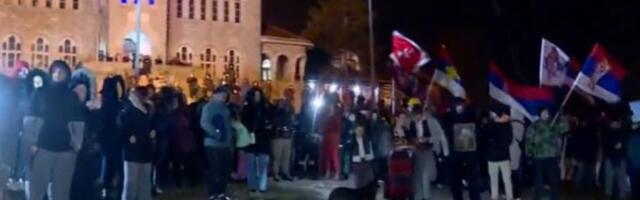 Rane na nogama, žuljevi, temperatura: Lekari zadivljeni izdržljivošću studenata (FOTO/VIDEO)