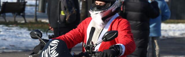 Praznična čarolija stigla u Pančevo: Deda Mrazevi na motorima oduševili sve!