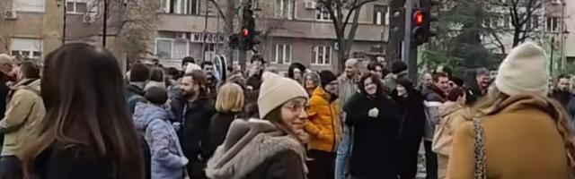 Suđenje profesoru Filozofskog fakulteta u Nišu Dušanu Aleksiću zbog objave mima na Fejsbuku