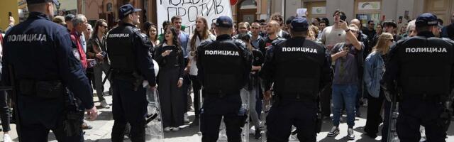 Mafijaške jurišne jedinice biju studente