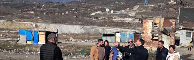Stanovnici naselja Sever u Boru žive u neuslovnim kućama, romski Nacionalni savet traži trajna rešenja za njih