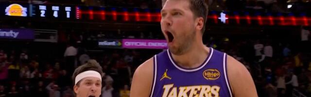 Dončić ubacio 40, Džejms dodao 30 za sedmu pobedu Lejkersa u nizu