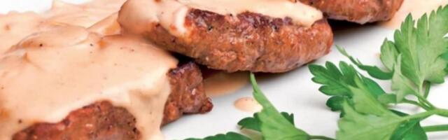 Trik uz koji će faširane šnicle biti ukusnije od bilo kog drugog mesa koje pripremate