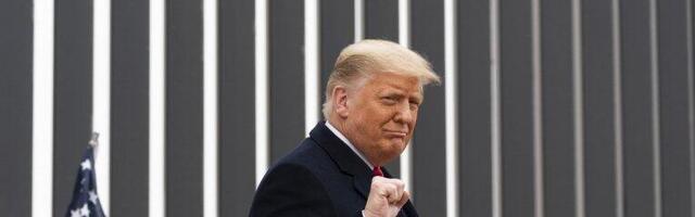 KRAJ! Tramp ispunio prvo obećanje, ilegalni imigranti u suzama ulaze u avione za povratak kući (FOTO)