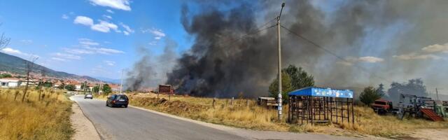 Opet Požar na Komradovoj deponiji, ali sada u Bunuševcu FOTO/VIDEO