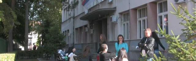 Studenti Filozofskog u Nišu o Fakultetu srpskih studija saznali iz medija: Netrasparetno, niz nepravilnosti i urušavanje ugleda Univerziteta