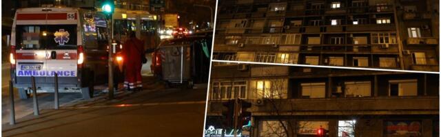 POZVAO JE HITNU, REKAO DA JE DEVOJKA UMRLA, A ONDA SKOČIO KROZ PROZOR: Stanari zgrade u kojoj su nađena dva tela šokirani hororom u iznajmljenom stanu (foto)