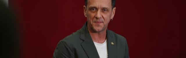 (VIDEO) Ostavio ženu i napravio dete drugoj: Dženan Lončarević uhvaćen s plavušom