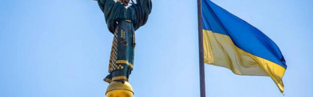 Снимци из Кијева показују последице напада у близини Споменика независности