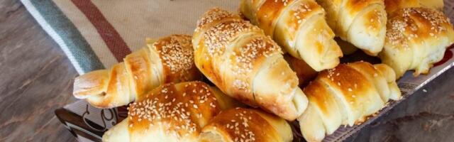 Kupus kiflice sa feta sirom: Kremasti fil koji osvaja na prvi zalogaj