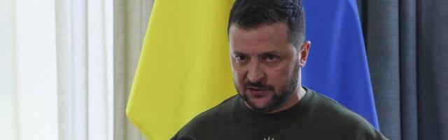 ZELENSKI PRITISNUT SA SVIH STRANA, NAUMIO ONO NEMOGUĆE! Predsednik Ukrajine pod velikim pritiskom - kontrolišu mu svaki potez