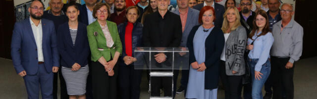 Dveri predale izbornu listu za lokalne izbore u Čačku