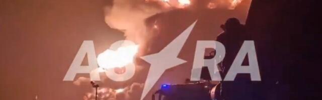 KATASTROFA OGROMNIH RAZMERA U RUSIJI: Eksplodiralo 100.000 tona goriva, na terenu 450 vatrogasaca, ima povređenih (VIDEO)