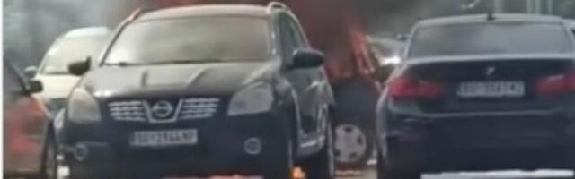 Požar na Novom Beogradu: Dim prekrio blokove (VIDEO)