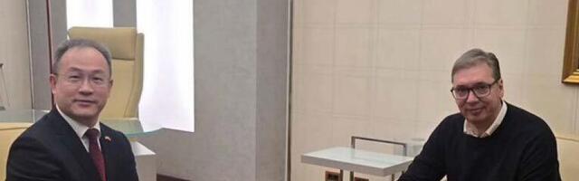 "ODLIČAN RAZGOVOR": Predsednik Vučić upoznao ambasadora Kine i o SANKCIJAMA PROTIV NIS-A (FOTO)