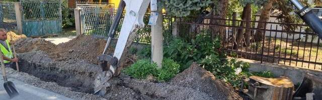 Gradi se vodovodna mreža u Strojkovcu i Belom Potoku, u Donjem Krajincu završava se asfaltiranje mosta
