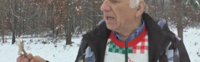 MILAN JE JEDINI SRBIN KOJI ZNA DA "GLEDA U PLEĆKU"! Evo kakva nas godina čeka ako je verovati starom BOŽIĆNOM OBIČAJU!