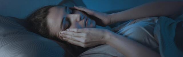 Zašto se ponekad naglo trznemo dok tonemo u san? Lekar otkriva pravi razlog