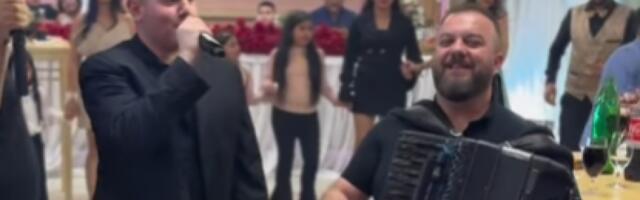 Vratio se na scenu nakon velikog gubitka: U muzici pronalazi spas i utehu