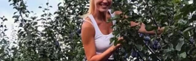NAŠA POZNATA VODITELJKA SE POPELA NA MERDEVINE I BERE ŠLJIVE: Studio ZAMENILA VOĆNJAKOM: "Ne stidim se porekla"