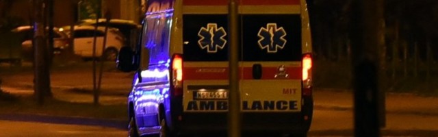 HITNA IMALA PUNE RUKE POSLA: Dve saobraćajne nesreće, 102 intervencije