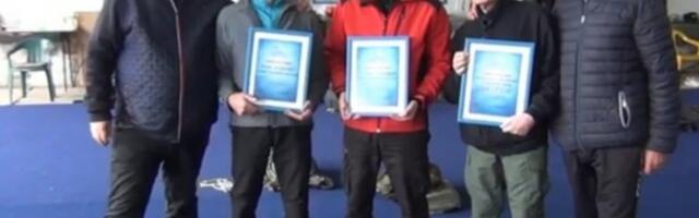 Memorijalni padobranski skok veterana 63. padobranske brigade u znak sećanja na poginule radnike RTS-a (VIDEO)