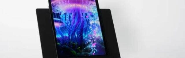 Lenovo prikazao laptop sa rotirajućim ekranom