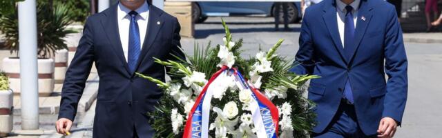 Nikola Selaković na sahrani Olivere Katarine: Ministar kulture održao i govor na komemoraciji