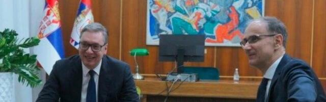 PRVI SASTANAK VUČIĆA I MANDATARA ĐURA MACUTA: "Želim mu svu sreću i mnogo uspeha" (FOTO)