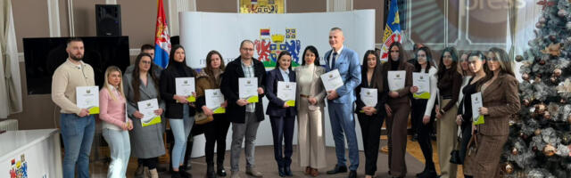 Dvadeset četvoro svršenih studenata dobilo ugovore za obavljanje stručne prakse