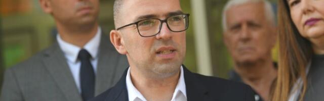 "Dejan Vuk Stanković mora hitno da bude razrešen zbog Prve niške gimnazije"