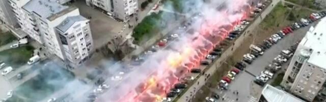 Baklje gore - predsednik Srbije dolazi na najmasovnij skup: Bajkeri dopratili Aleksandra Vučića do Beogradske arene