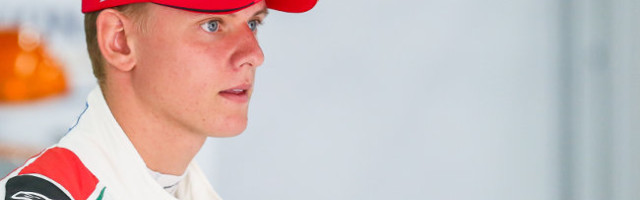 Zvanično, Šumaher ime ponovo u F1! (foto)