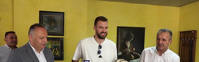 Marko Gudurić stigao u Priboj, njegov rodni grad uvek je uz ovog velikog sportistu