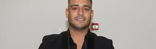 Nasleđuje tatu: Mala Srna zasvirala klavir sa Darkom Lazićem (VIDEO)