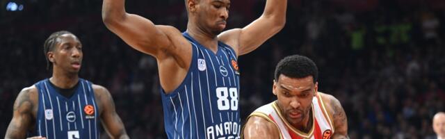 Zvezda nakon Kupa dočekala Efes u grotlu Arene! /GALERIJA/