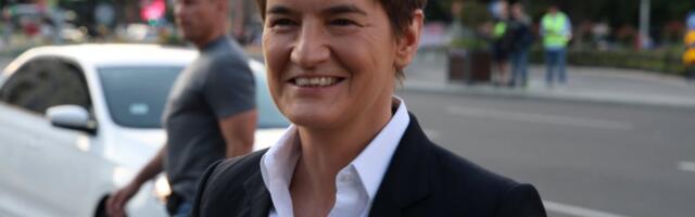 "Kad pitate normalnog čoveka…" Ana Brnabić urnisala blokadere, Vučićeva reakcija postala hit, ovo morate pogledati (VIDEO)
