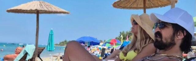 Verica Rakočević (78) se skinula na plaži, a njen 35 godina mlađi muž u spido gaćicama: "Samo je nebo granica"