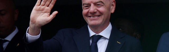 UEFA hoće da se reši Infantina! Predsedniku FIFA kreće odbrojavanje?