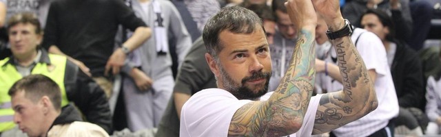Mateja Kežman je preslikani baštenski patuljak - ljudi ne prestaju da komentarišu izgled fudbalera