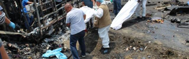 Najmanje 24 osobe poginule u udesu autobusa u Peru!