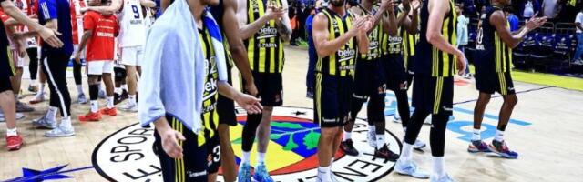 Nikad viđeno u Evroligi: Sudije prekinule meč zbog bizarne situacije (FOTO)