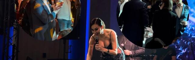 Zdravko Mamić poljubio Ceci ruku, ona ga komentarom "patosirala"! Pogledajte mu samo izraz lica