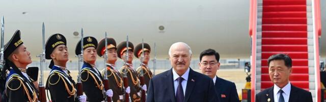 Lukašenko u Severnoj Koreji: Na zahtev Putina zahvalio Kim Džong Unu za pomoć u ratu u Ukrajini (VIDEO)