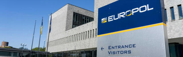 Европол задао ударац мрежи која је зарађивала милионе на мигрантима